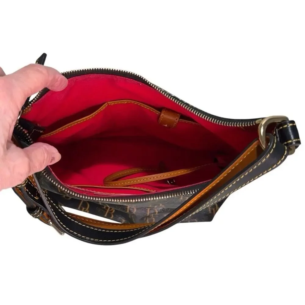 Dooney & Bourke Signature Logo 1975 Medium Zipper Pocket Sac Bag